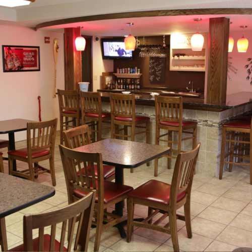 Boarders Inn And Suites By Cobblestone Hotels - Fayette Bagian luar foto